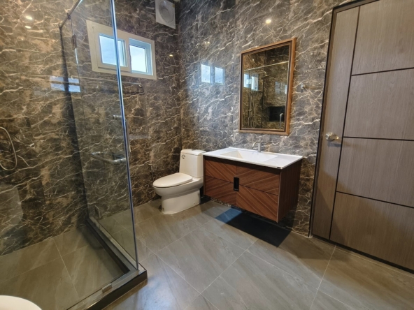 135.Single House Sukhumvit 65_50sqw_330sqm._4b5b_40MB_013