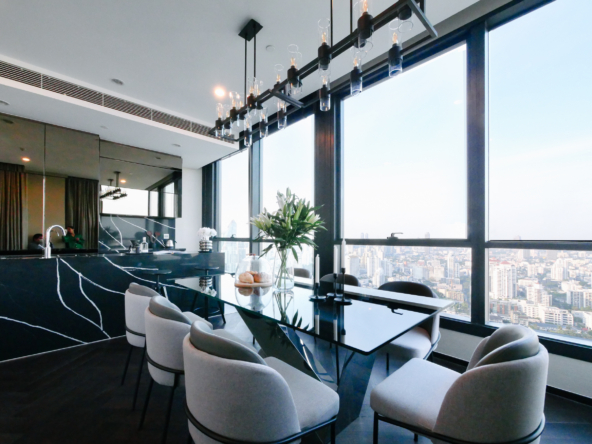 159.The ESSE Sukhumvit 36_124sqm_3b3b_37fl_190K_008