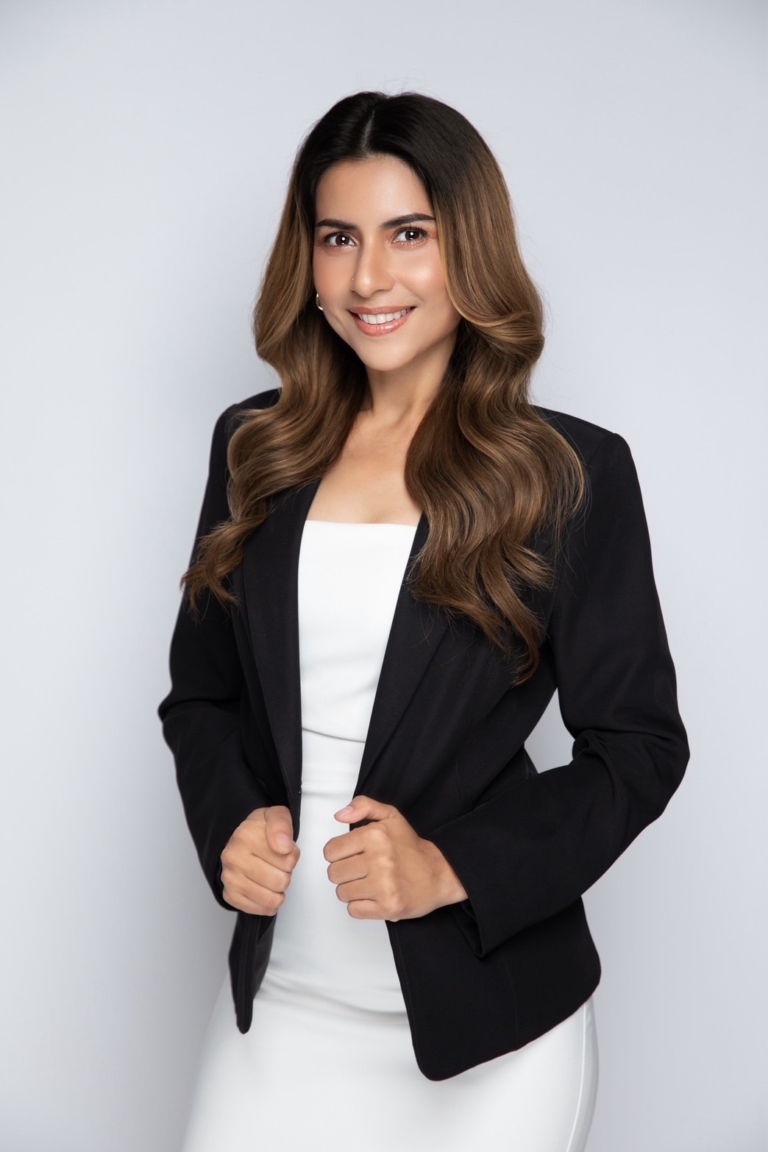 Alicia ZaZa Hocquet
