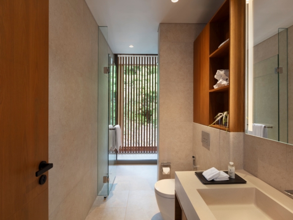 10 Villa 3 Bed Detail Bathroom_resized