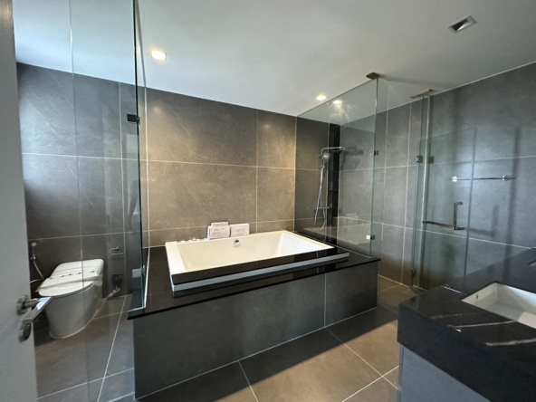 line_oa_chat_250507_181450_group_8