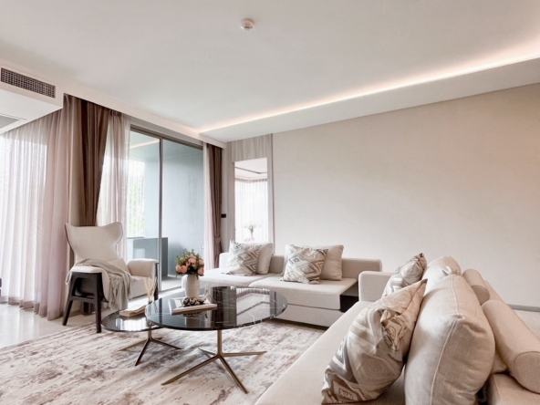 A6BDD3BF-0490-42B1-A8FB-2CC7230C31C4