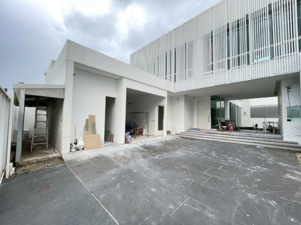 LINE_ALBUM_41168_251104_106