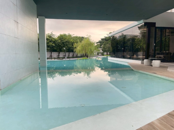 LINE_ALBUM_41168_251104_185