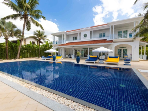 Carpe Diem Villa _ Beach Front Natai Beach 9