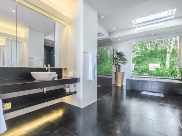 Villa 5 Overlooking Layan (17)