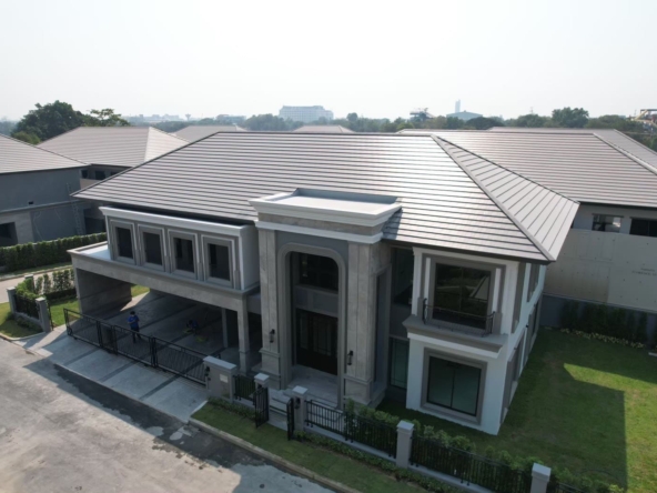 LINE_ALBUM_Grand Bangkok Boulevard_260324_3