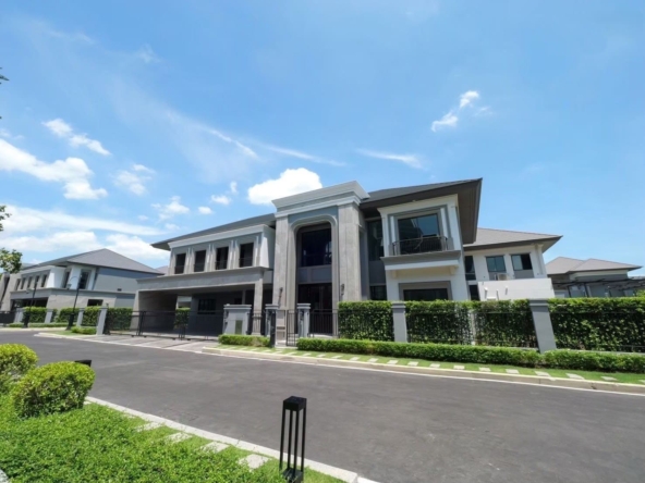 LINE_ALBUM_Grand Bangkok Boulevard_260324_4