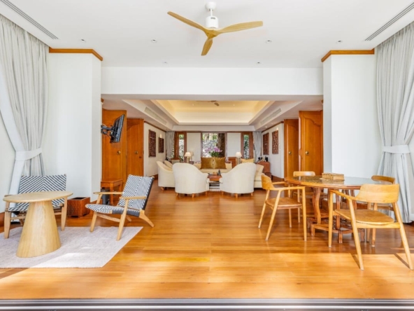 Sigature Resort Villa 9 12