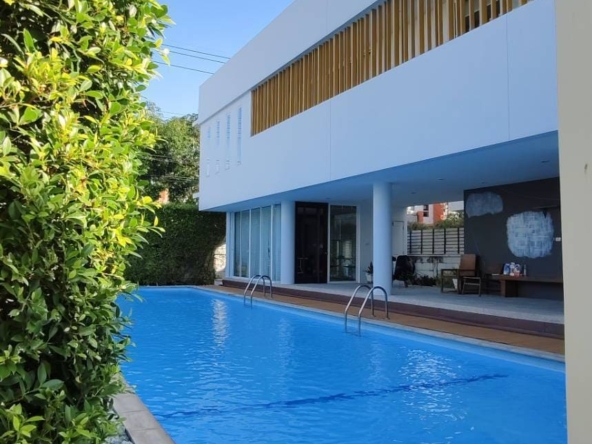 line_oa_chat_260408_152648_group_0