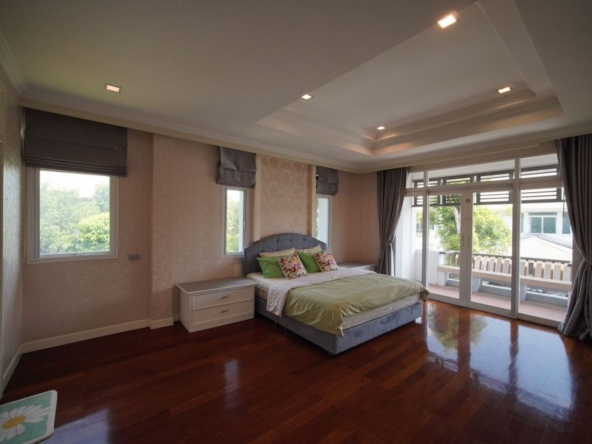 line_oa_chat_260609_181705_group_4